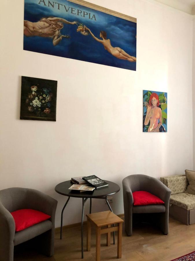 Centro Комнаты И Аппартаменты Hostel Odessa Ngoại thất bức ảnh