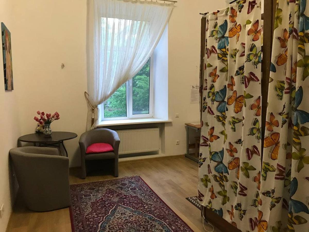 Centro Комнаты И Аппартаменты Hostel Odessa Ngoại thất bức ảnh