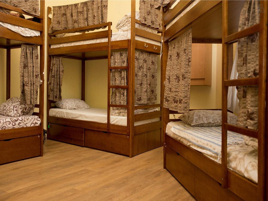 Centro Комнаты И Аппартаменты Hostel Odessa Phòng bức ảnh